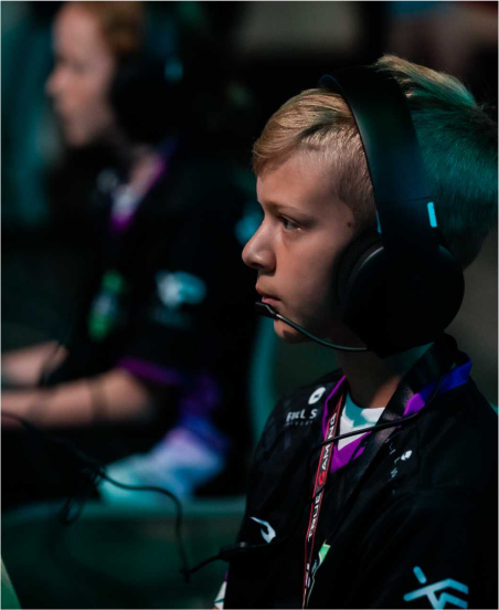 young online gamer